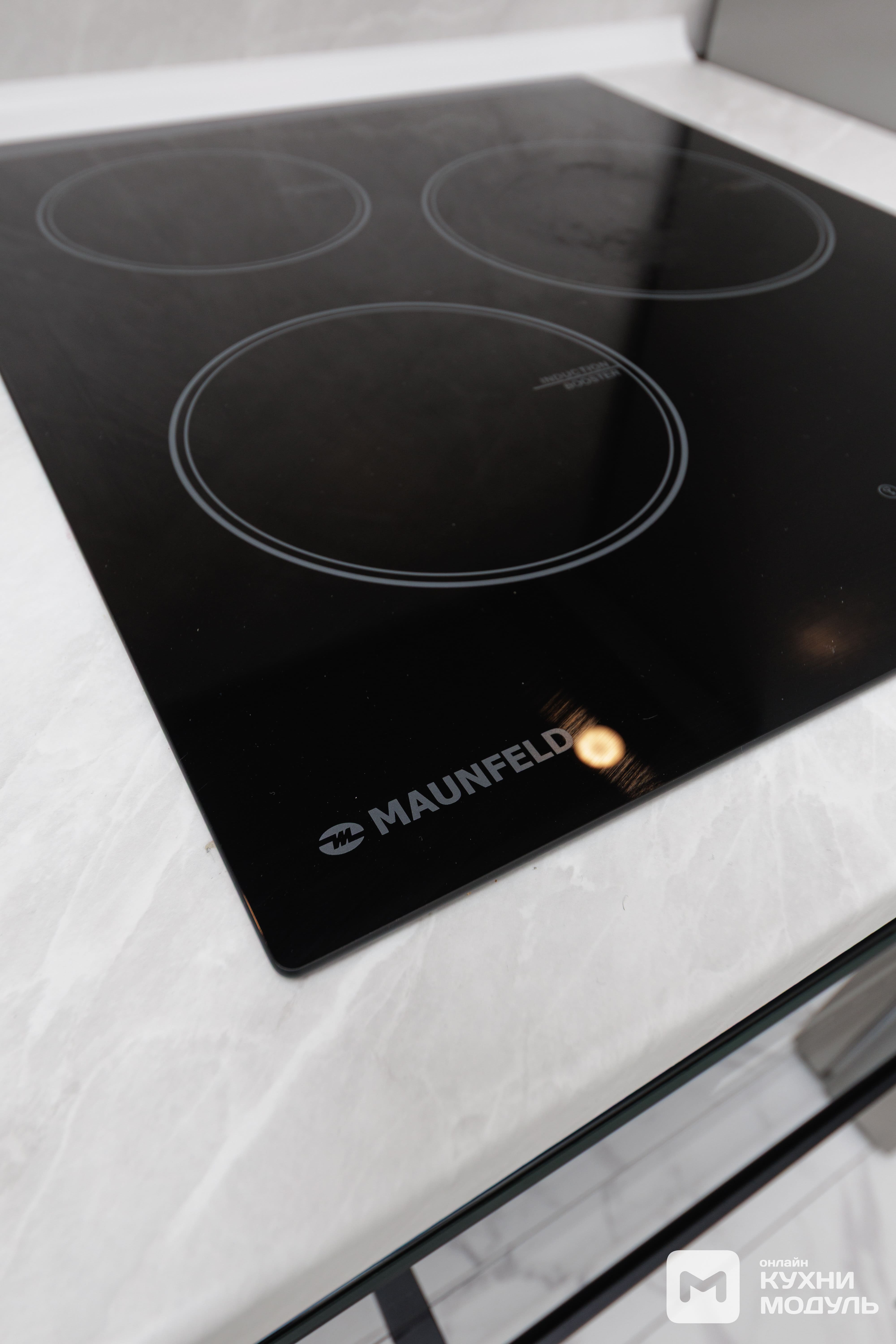 Угловая современная модульная кухня серо-коричневого цвета от Модуль онлайн